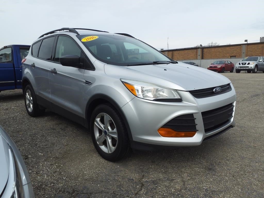 2016 Ford Escape S