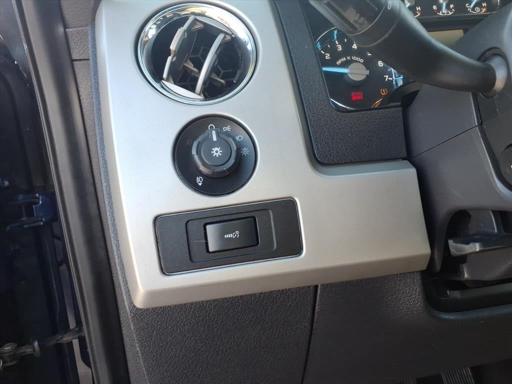 2011 Ford F-150 4WD SUPERCREW 145 LARIAT