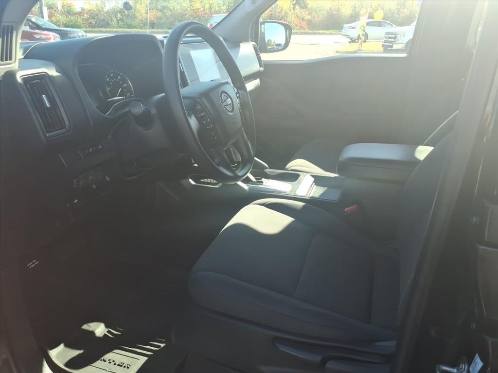 2025 Nissan Frontier S