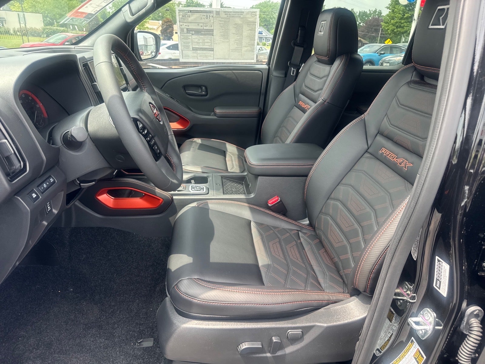 2026 Nissan Frontier CREW CAB 4X4 PRO-4X