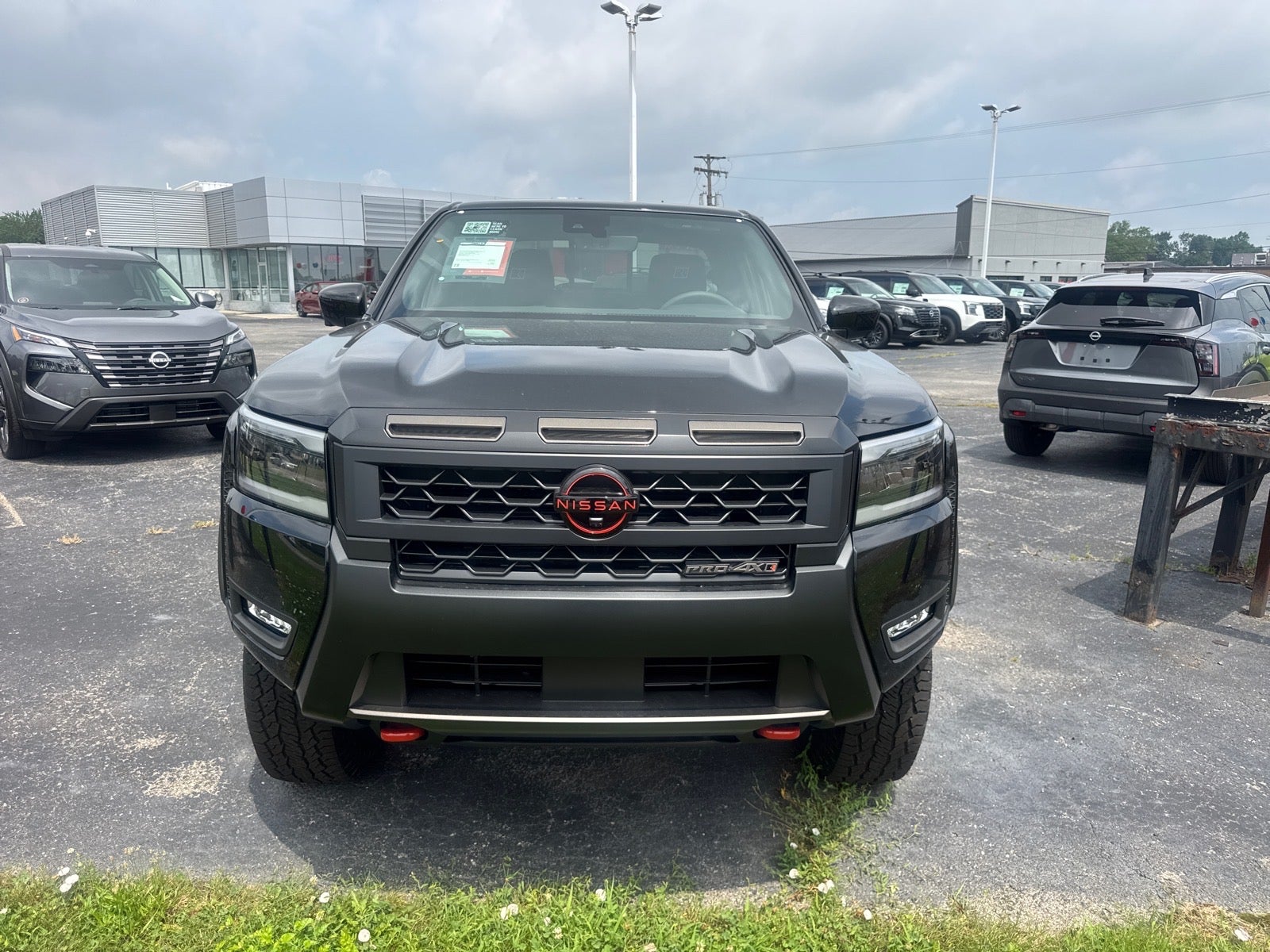 2026 Nissan Frontier CREW CAB 4X4 PRO-4X