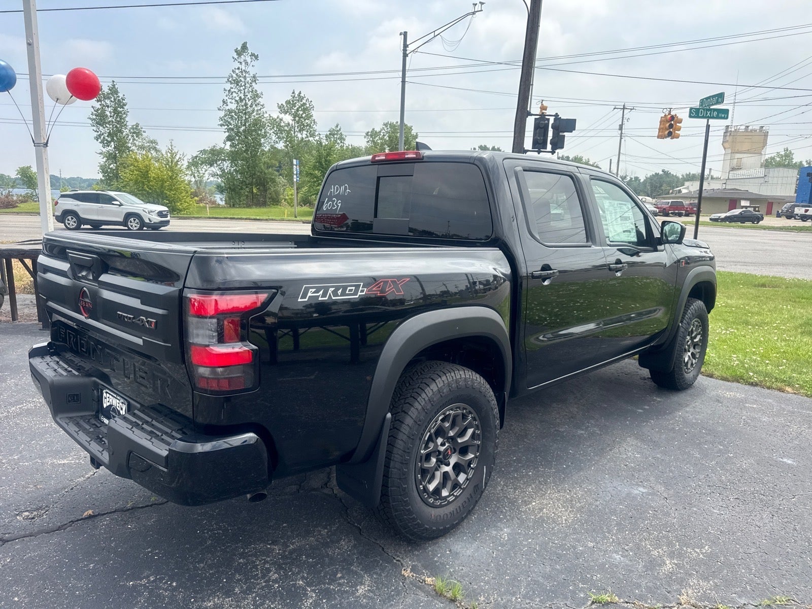 2026 Nissan Frontier CREW CAB 4X4 PRO-4X