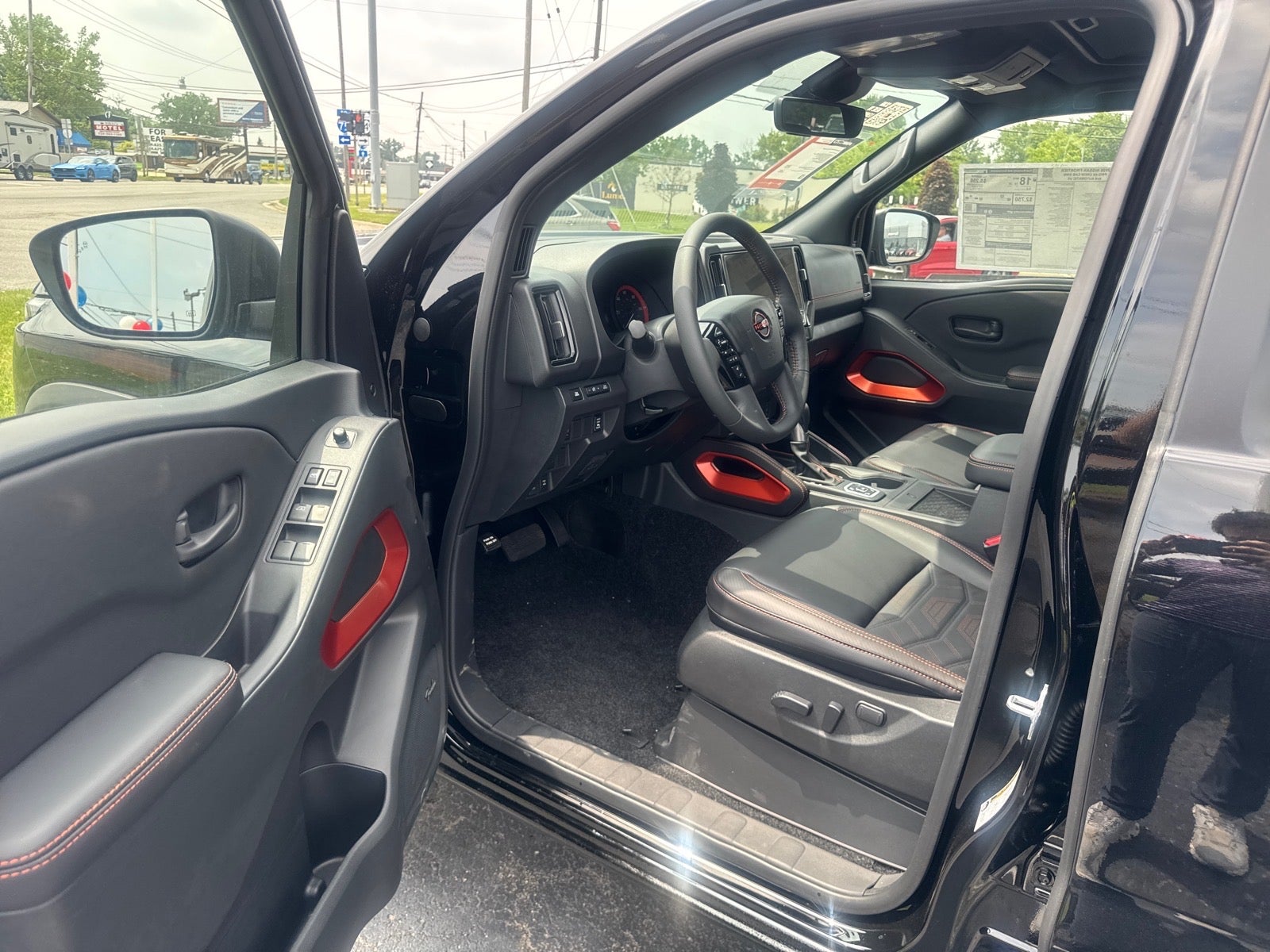 2026 Nissan Frontier CREW CAB 4X4 PRO-4X