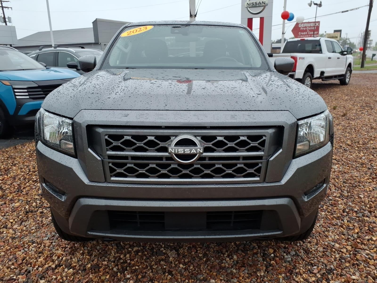 2023 Nissan Frontier SV