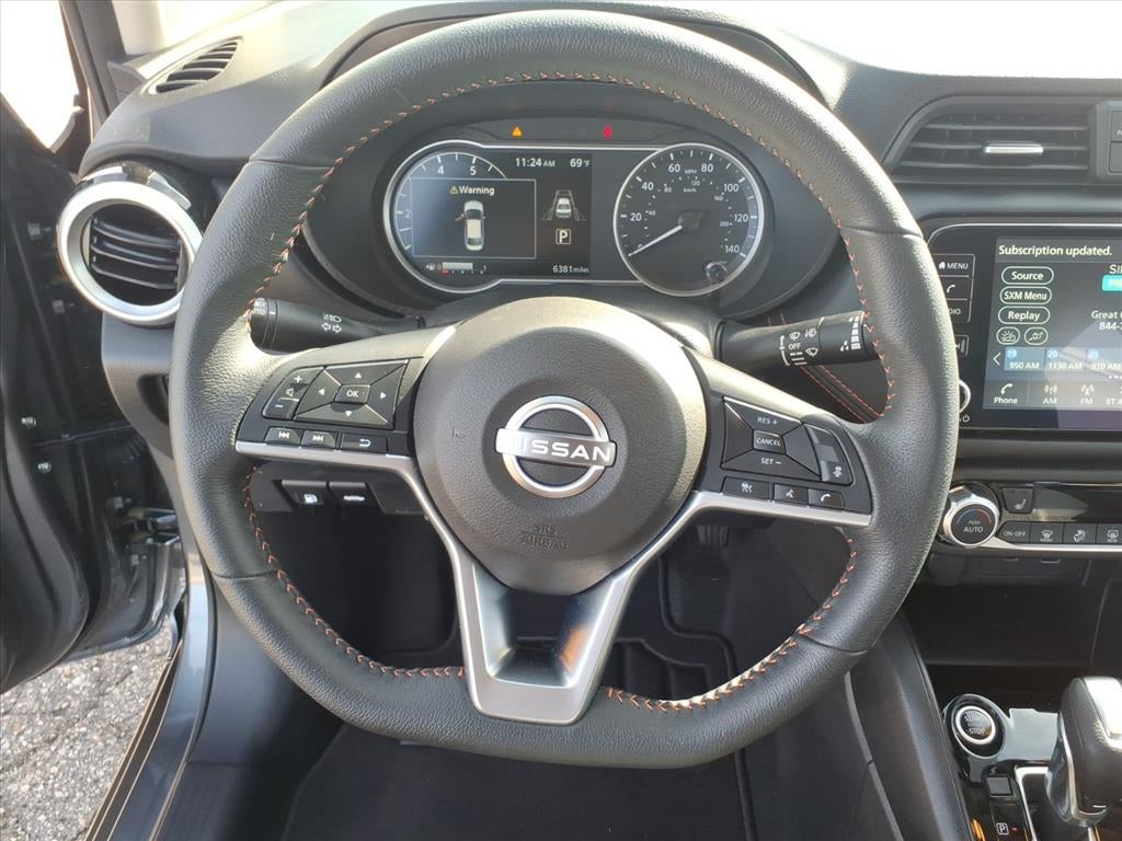2023 Nissan Versa SR