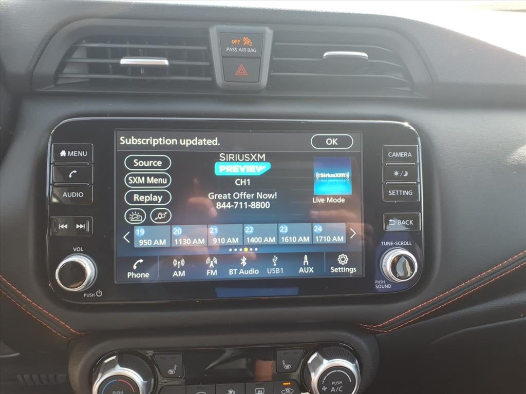 2023 Nissan Versa SR