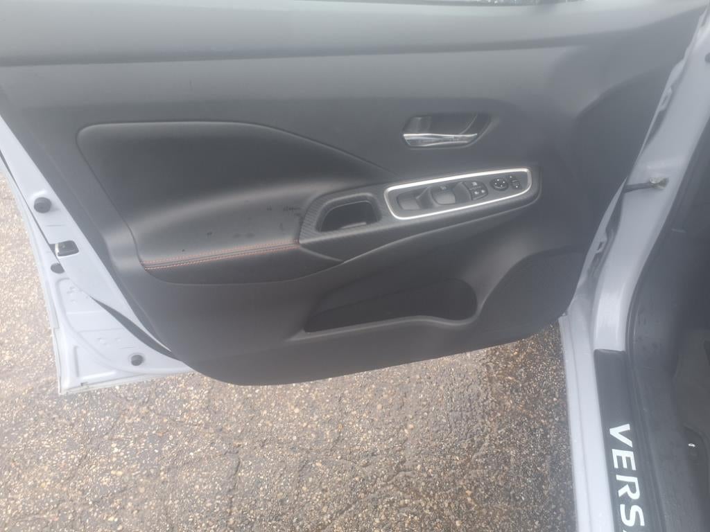 2024 Nissan Versa SR
