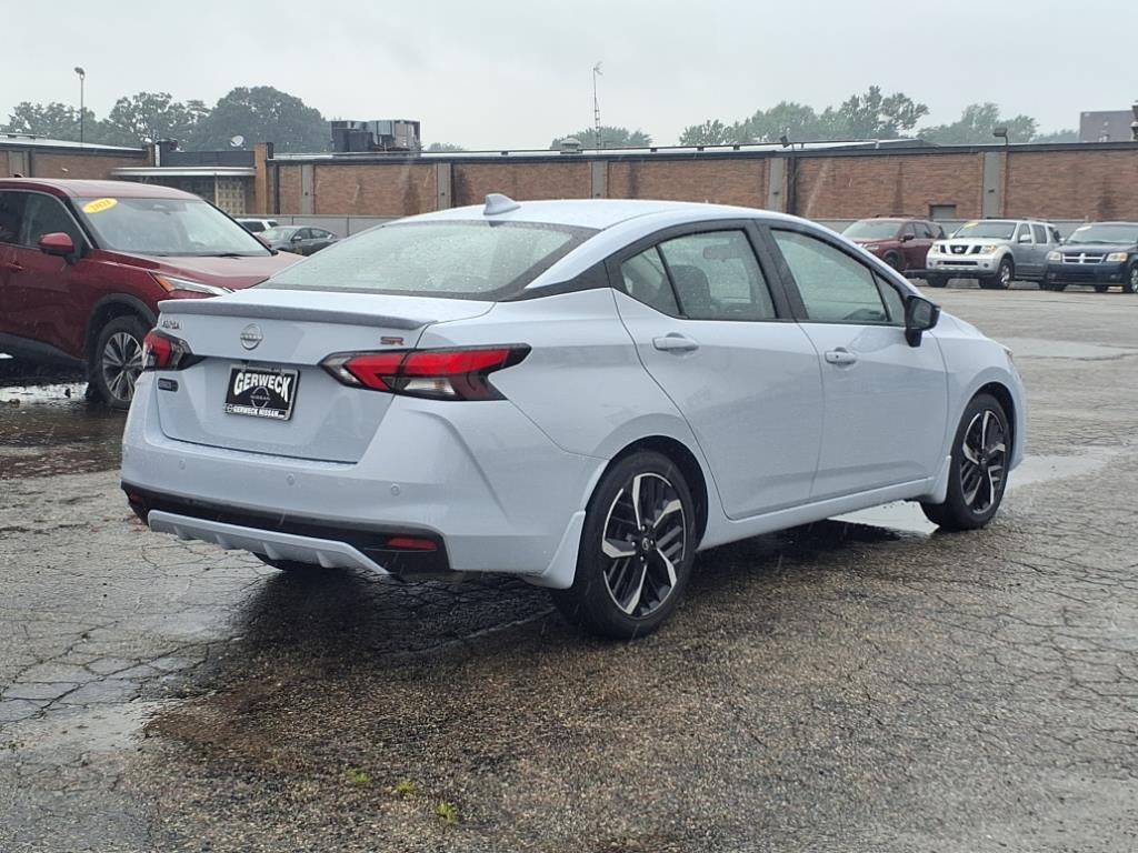 2024 Nissan Versa SR