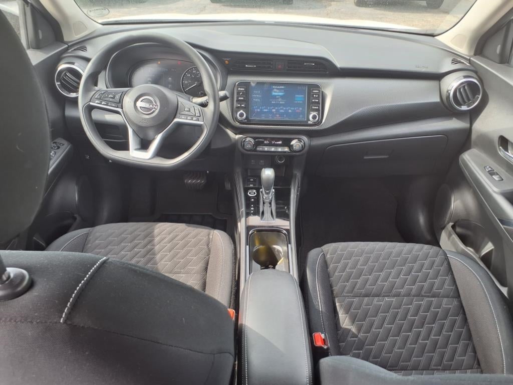 2022 Nissan Kicks SV