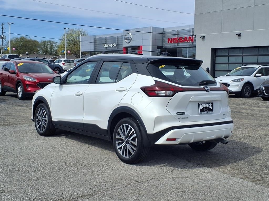 2022 Nissan Kicks SV
