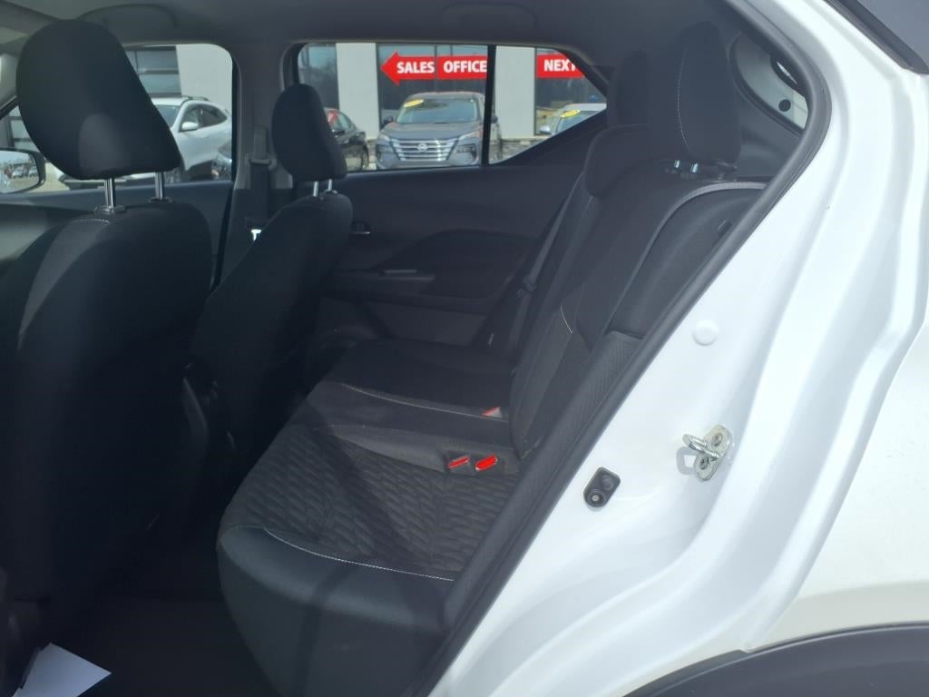 2022 Nissan Kicks SV