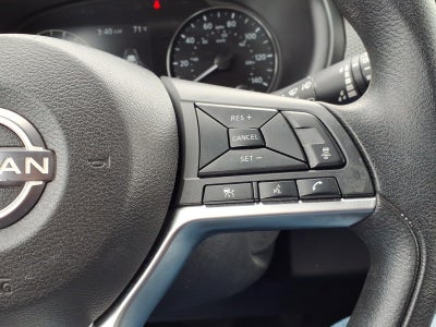 2022 Nissan Kicks SV