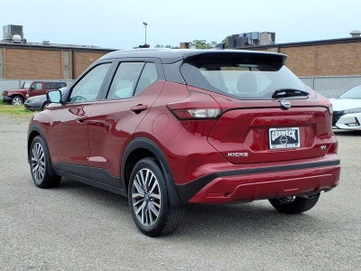 2022 Nissan Kicks SV