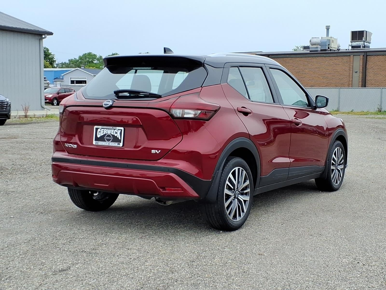 2022 Nissan Kicks SV