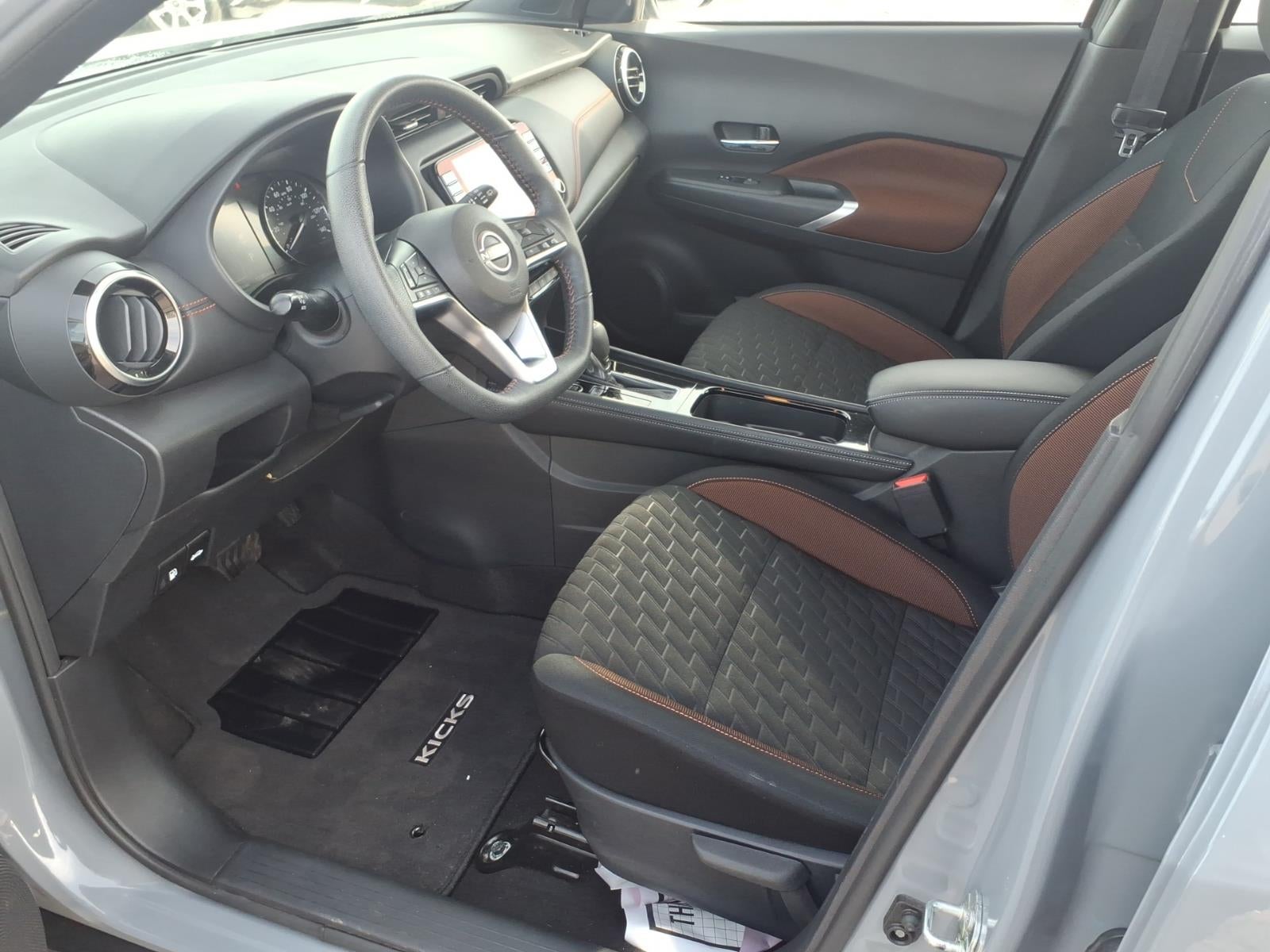 2023 Nissan Kicks SR