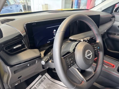 2025 Nissan Kicks SR AWD