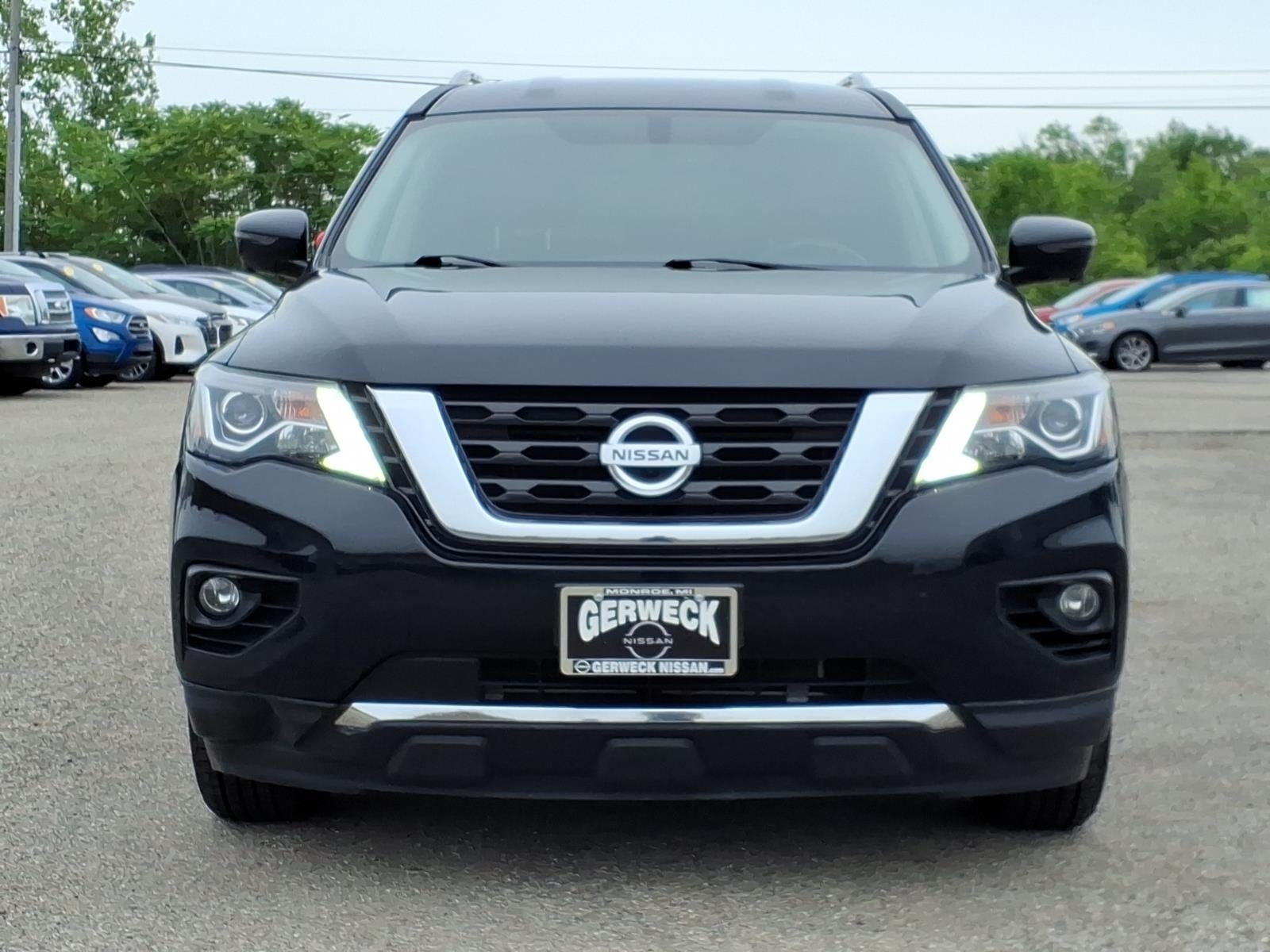 2020 Nissan Pathfinder SL