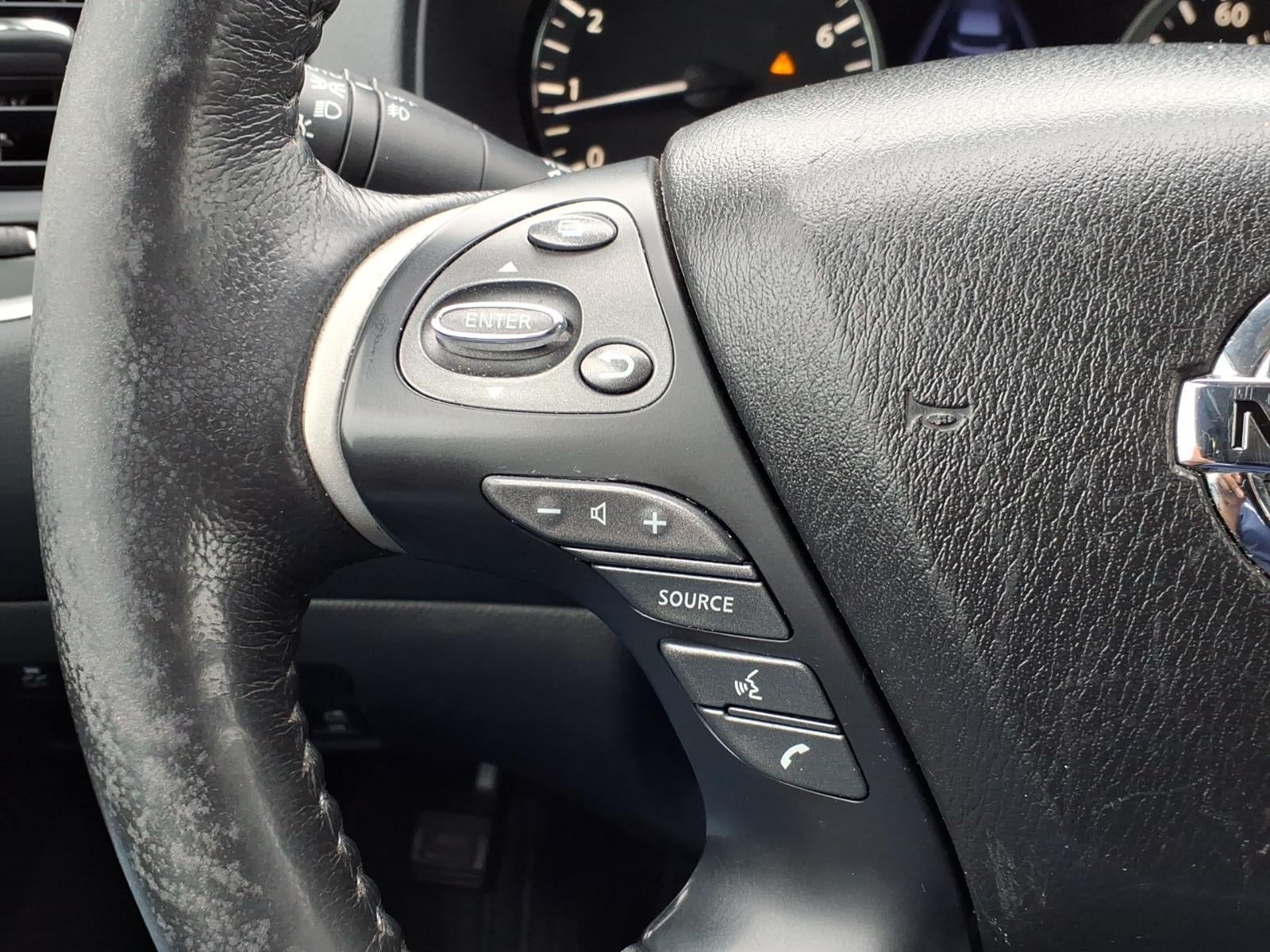 2020 Nissan Pathfinder SL