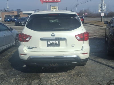 2019 Nissan Pathfinder SL