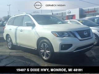 2019 Nissan Pathfinder SL