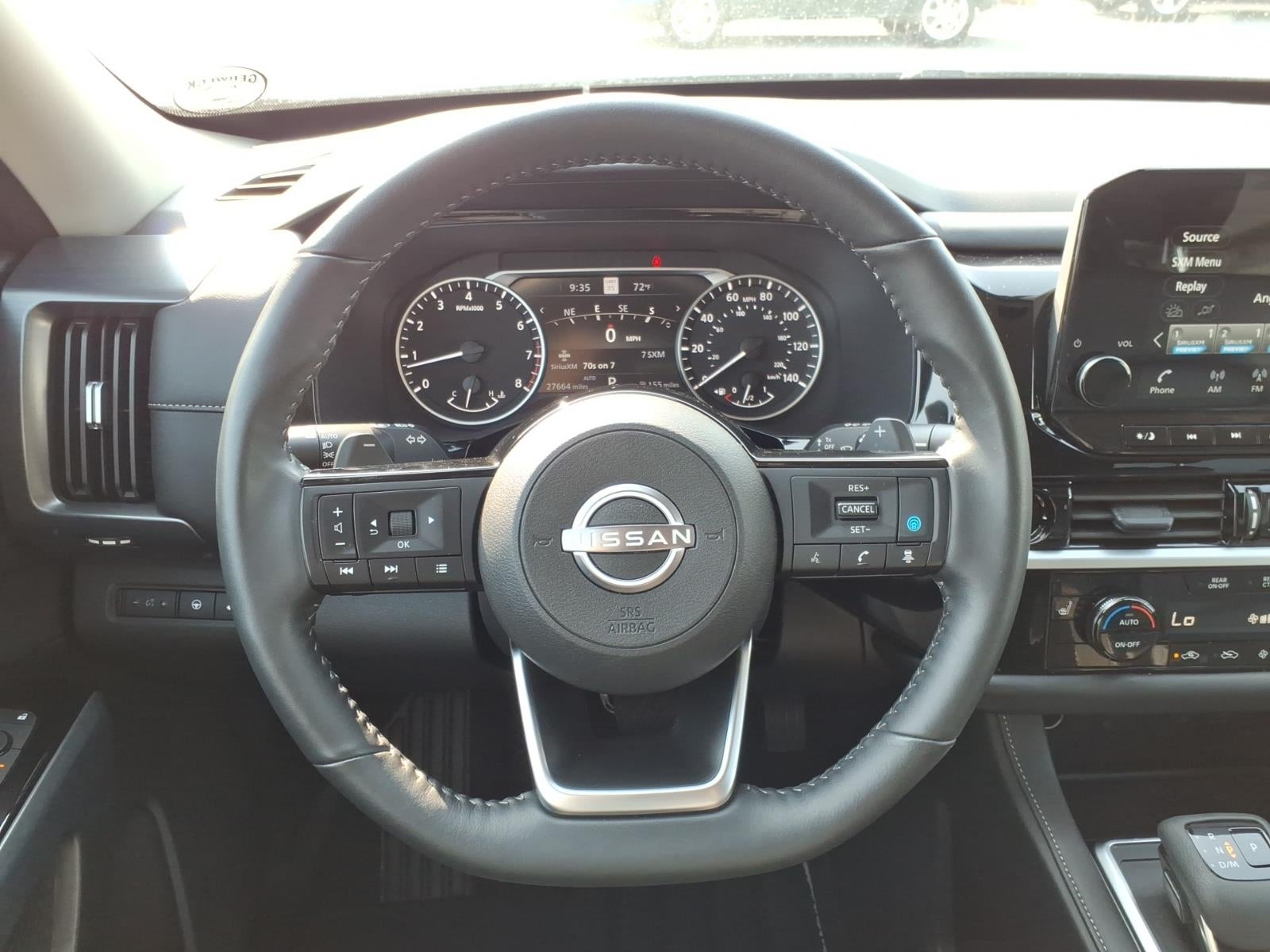 2025 Nissan Pathfinder SL