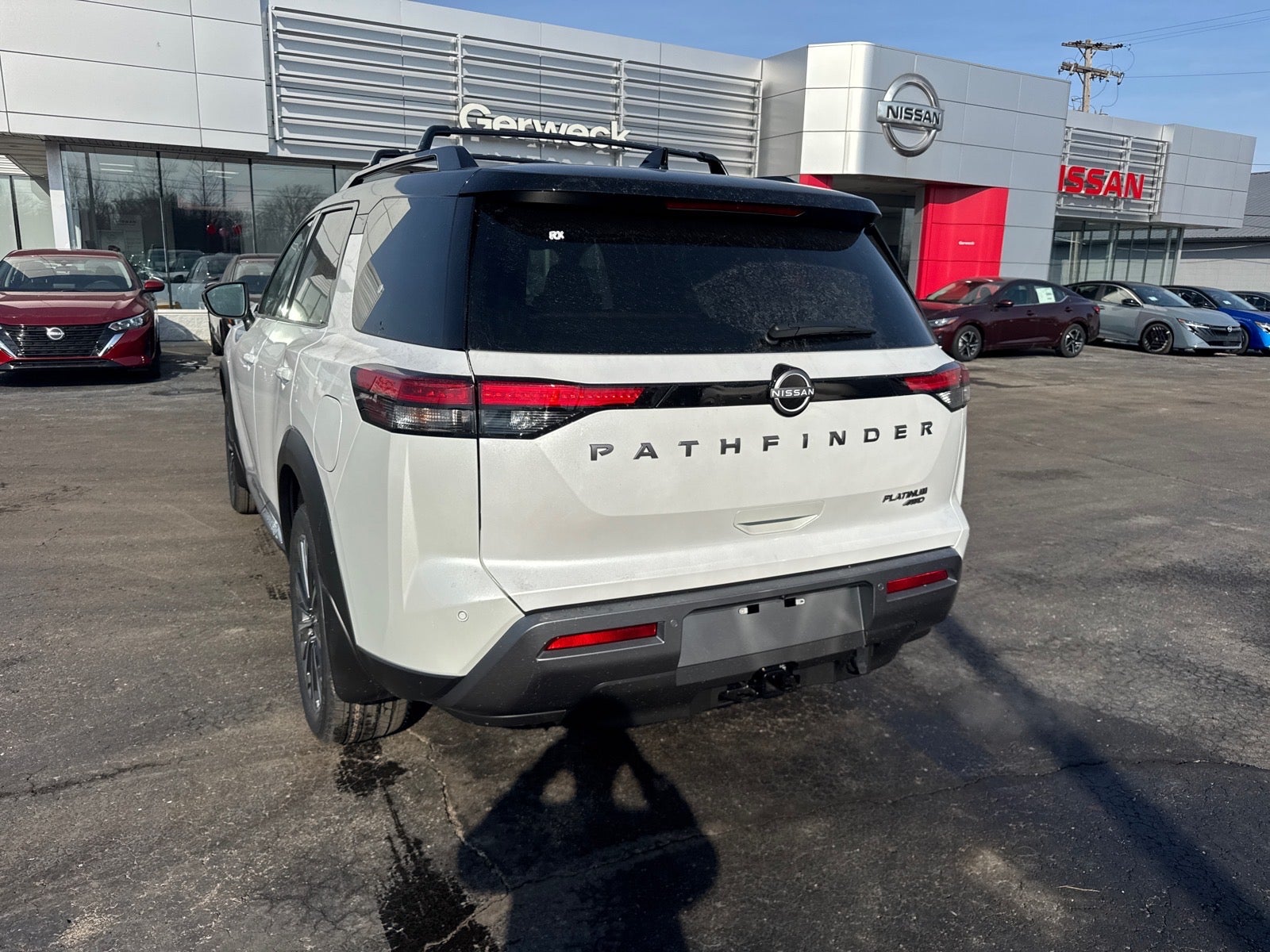 2026 Nissan Pathfinder PLATINUM 4WD