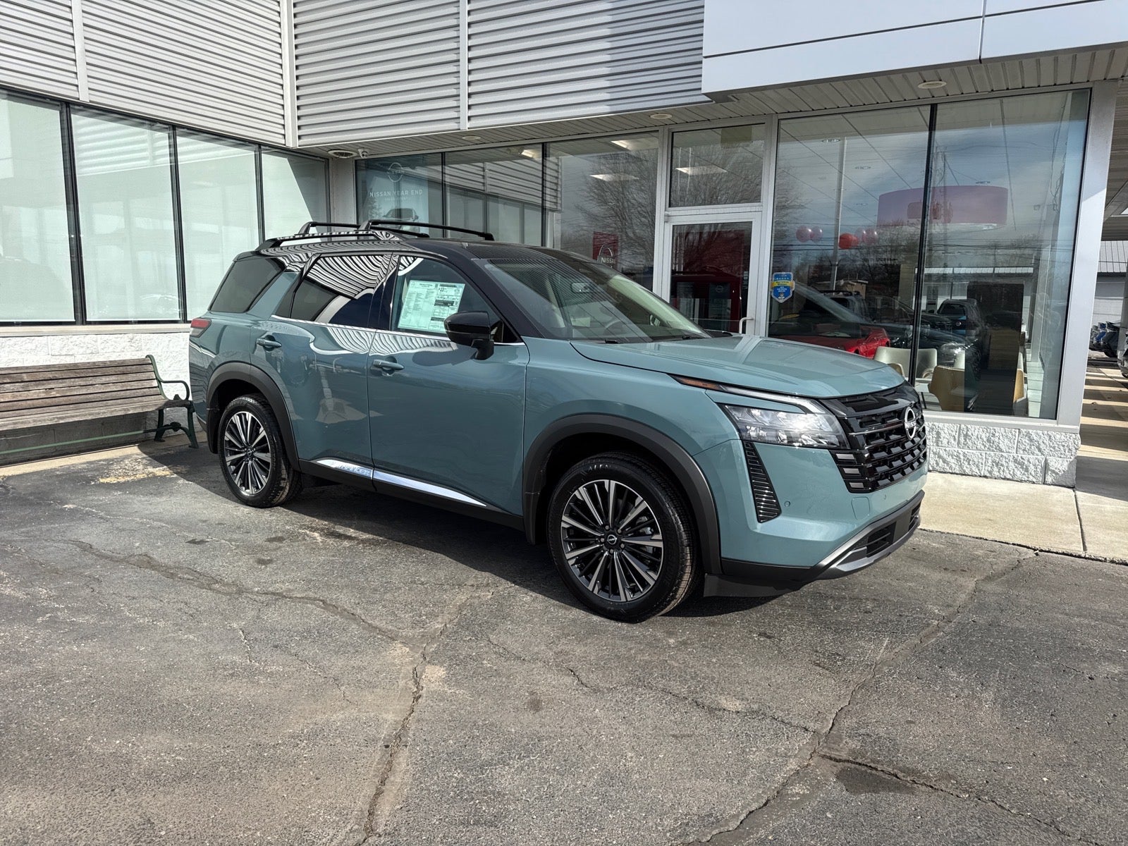 2026 Nissan Pathfinder PLATINUM 4WD