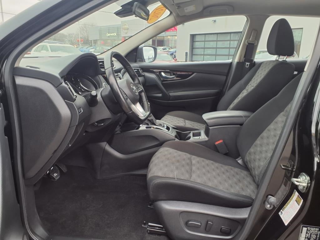 2021 Nissan Rogue Sport SV