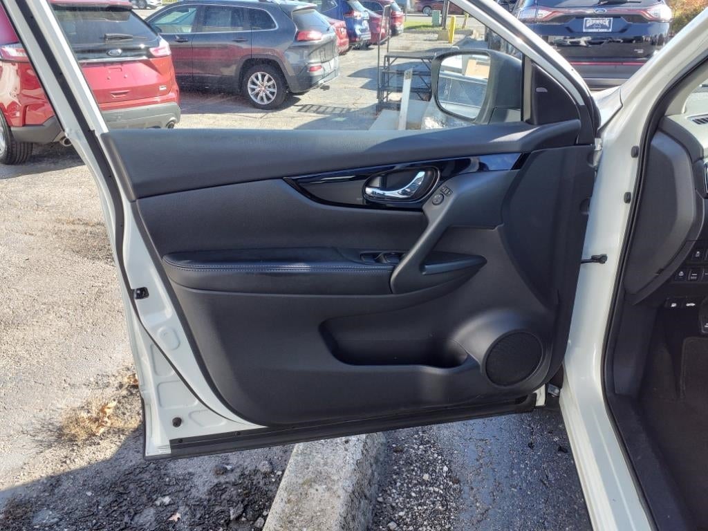 2020 Nissan Rogue Sport SV