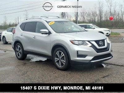 2020 Nissan Rogue SV