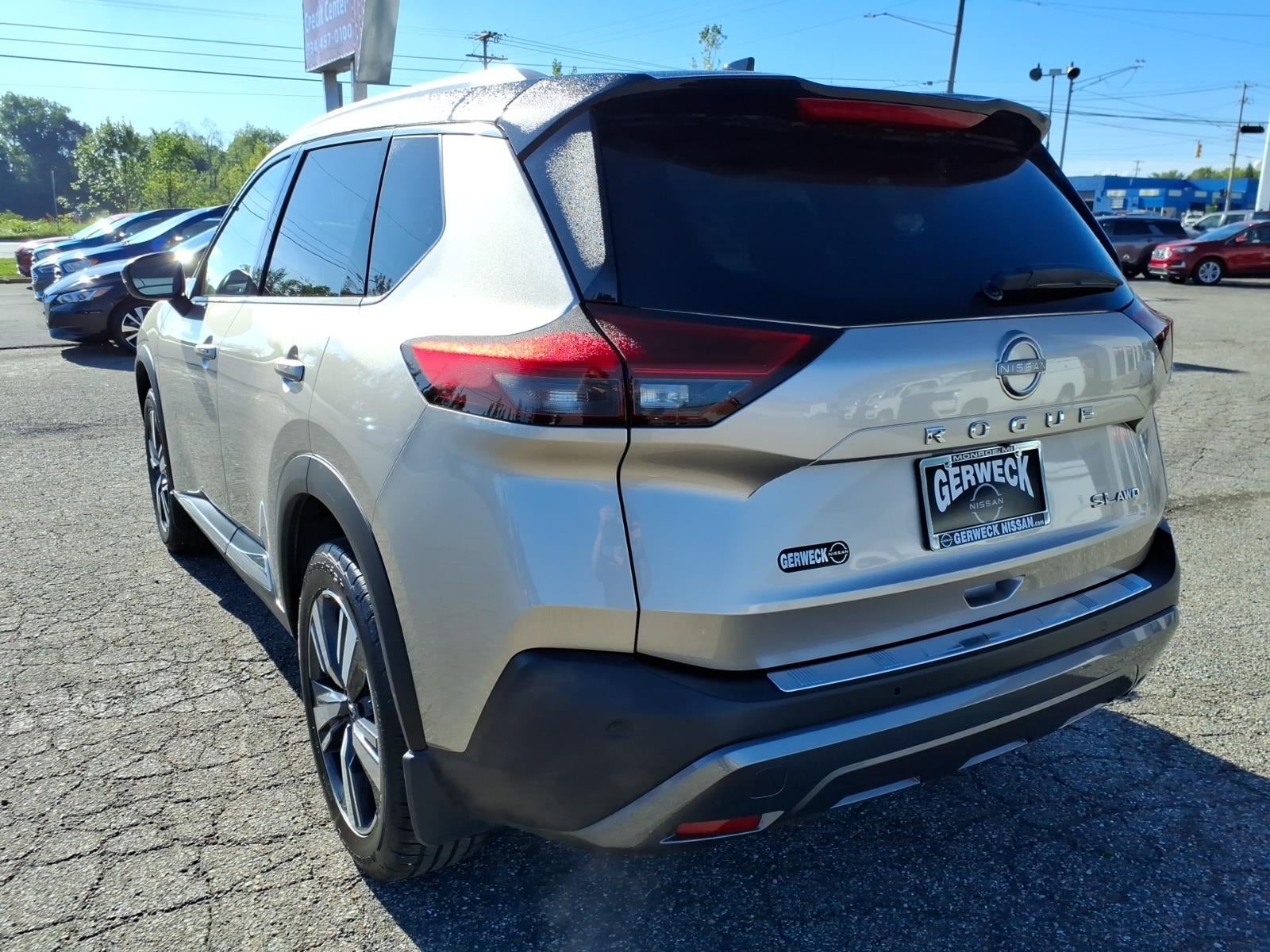 2022 Nissan Rogue SL - Photo 6